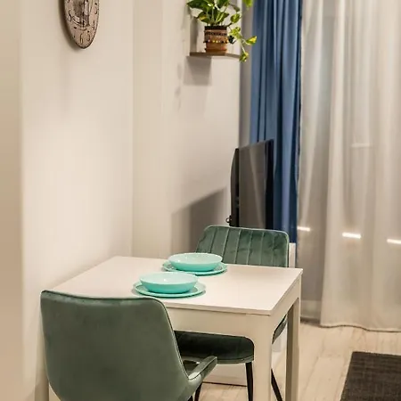 West Walls Sea View Studio A3 *